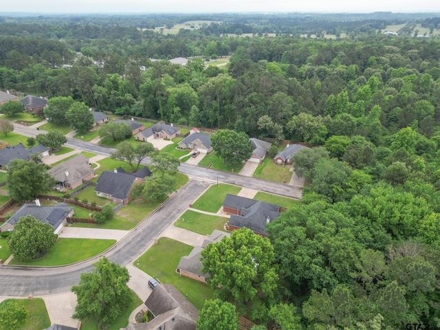 16840 Thibodaux, Tyler, TX 75703