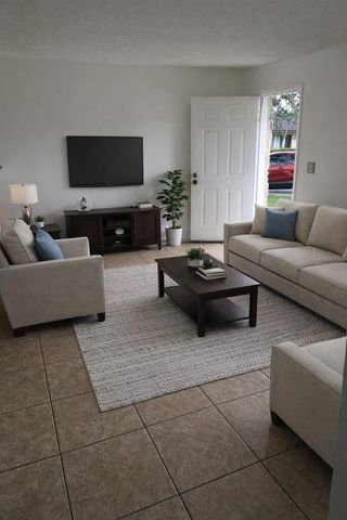 281 & 283 LEELON ROAD, Lakeland, FL 33809