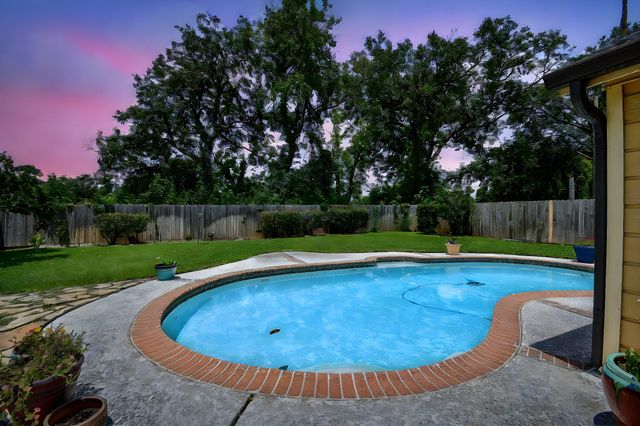 3830 E Creek Club Drive, Missouri City, TX 77459