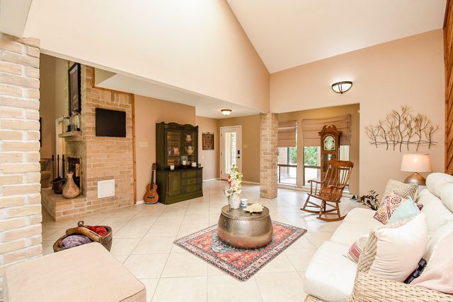 3830 E Creek Club Drive, Missouri City, TX 77459