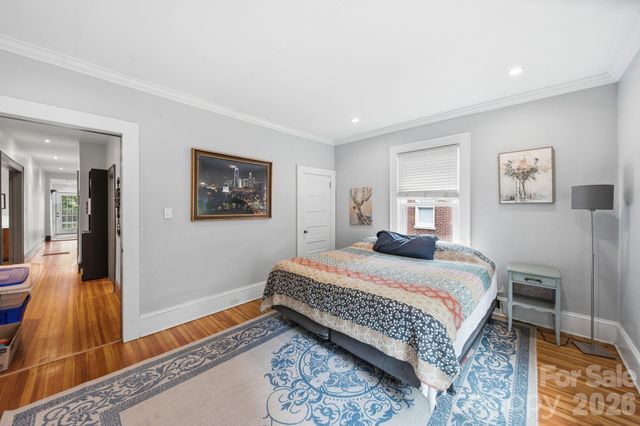321 Grandin Road, Charlotte, NC 28208