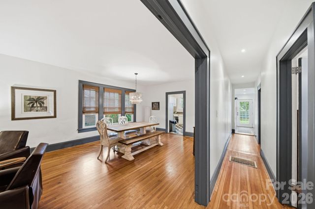 321 Grandin Road, Charlotte, NC 28208