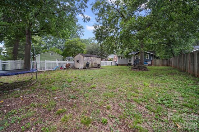 321 Grandin Road, Charlotte, NC 28208
