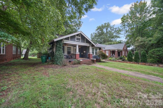321 Grandin Road, Charlotte, NC 28208