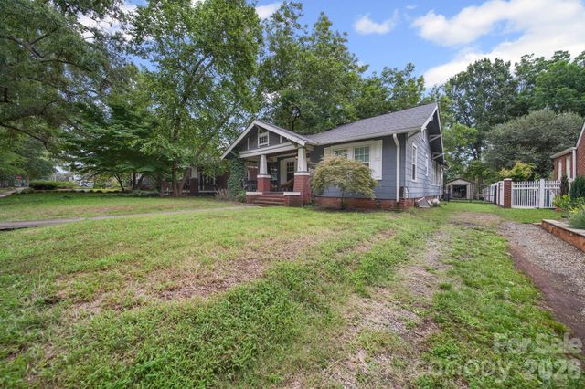 321 Grandin Road, Charlotte, NC 28208