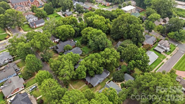 321 Grandin Road, Charlotte, NC 28208