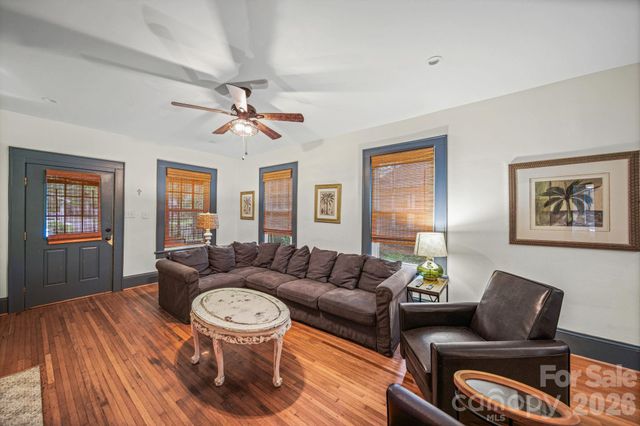 321 Grandin Road, Charlotte, NC 28208