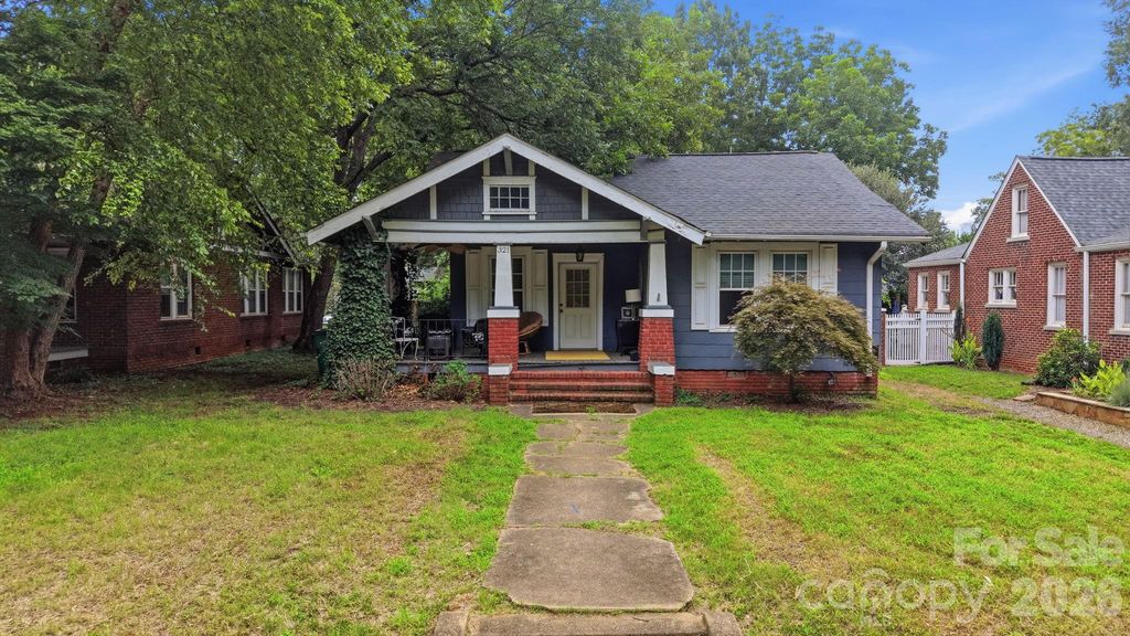 321 Grandin Road, Charlotte, NC 28208