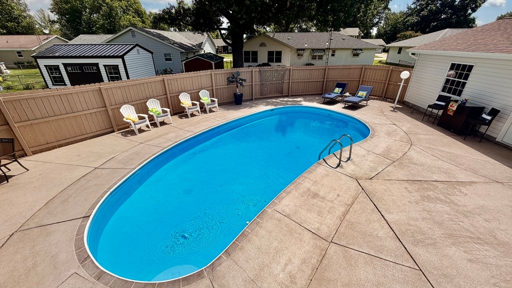 Image 21 of property listing at 545 Meadowbrook, Centralia, IL 62801