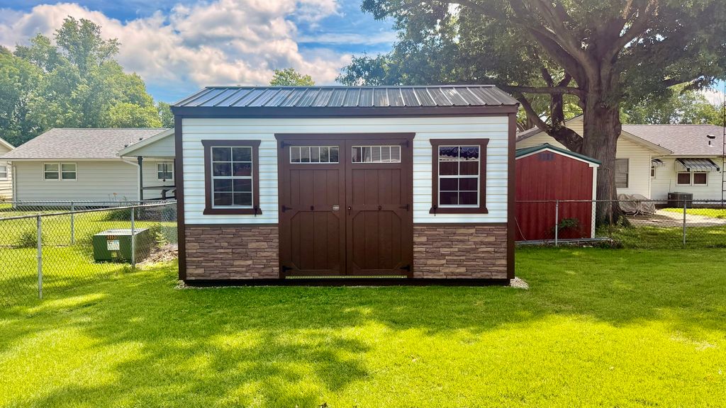 Image 25 of property listing at 545 Meadowbrook, Centralia, IL 62801