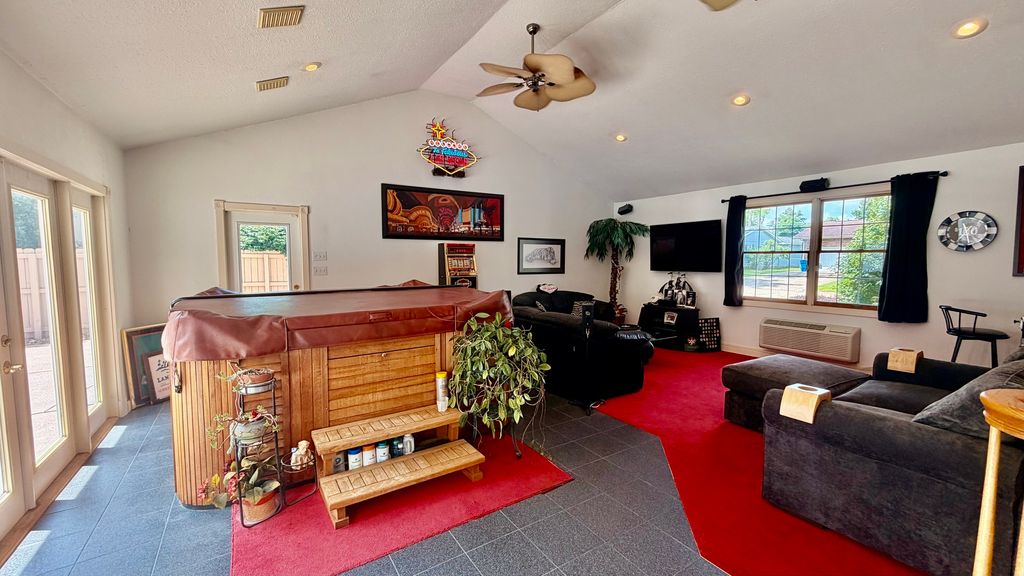 Image 9 of property listing at 545 Meadowbrook, Centralia, IL 62801