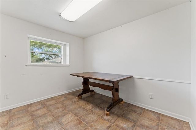 1526 17th Avenue N, Texas City, TX 77590