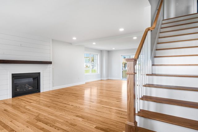 200 St Louis Avenue, Woonsocket, RI 02895