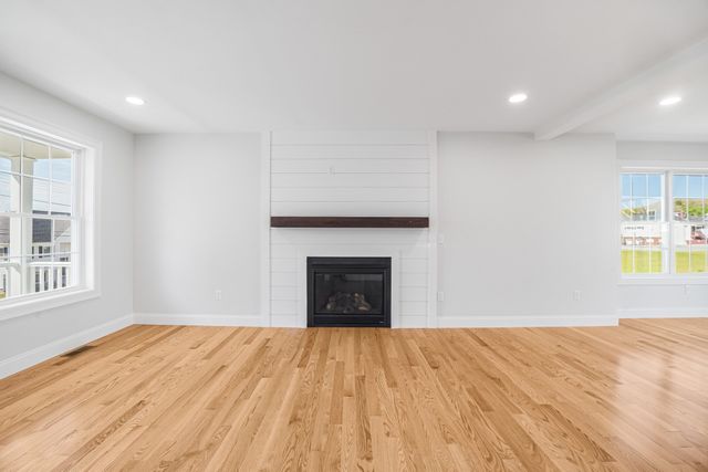 200 St Louis Avenue, Woonsocket, RI 02895