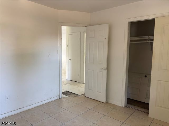 3977 Seminole AVE, Fort Myers, FL 33916