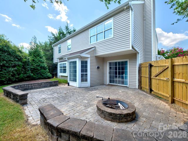 11206 Longhedge Lane, Charlotte, NC 28273