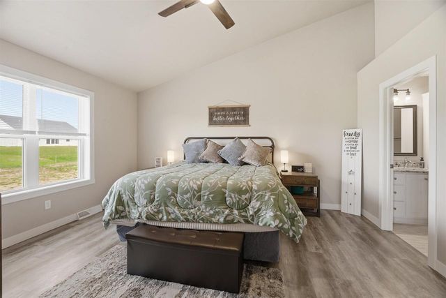 W7008 JACLYN LANE, Greenville, WI 54942