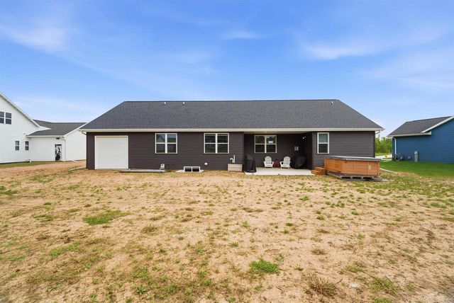 W7008 JACLYN LANE, Greenville, WI 54942