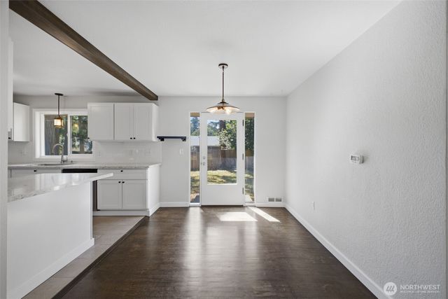 9808 Hipkins Road SW, Lakewood, WA 98498