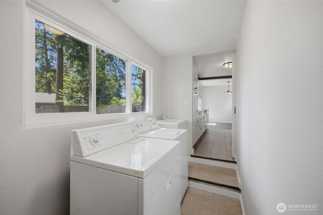 9808 Hipkins Road SW, Lakewood, WA 98498