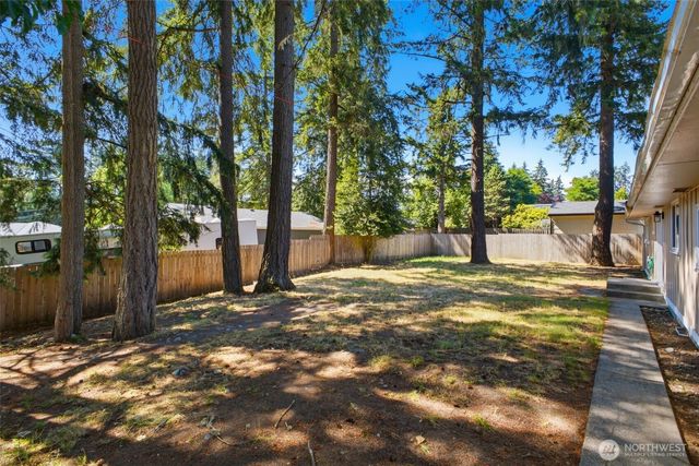 9808 Hipkins Road SW, Lakewood, WA 98498