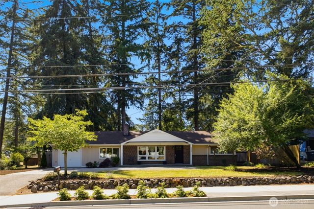 9808 Hipkins Road SW, Lakewood, WA 98498