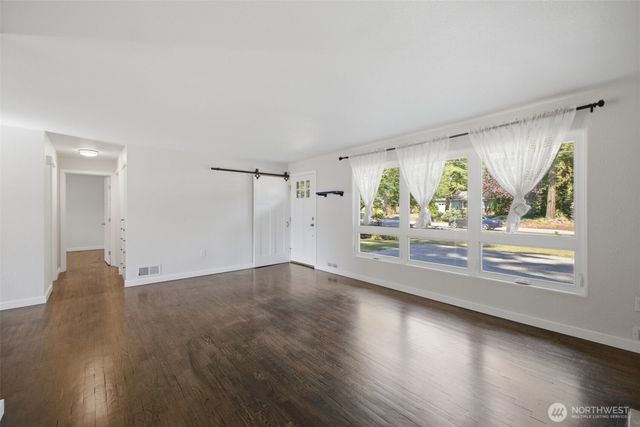 9808 Hipkins Road SW, Lakewood, WA 98498