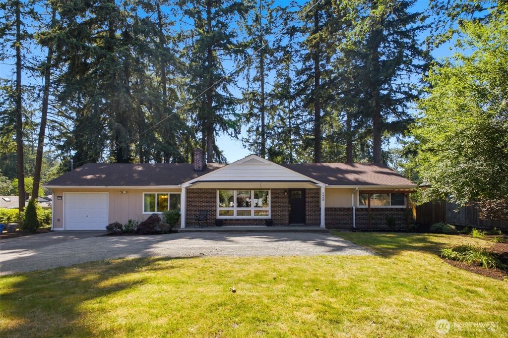 9808 Hipkins Road SW, Lakewood, WA 98498