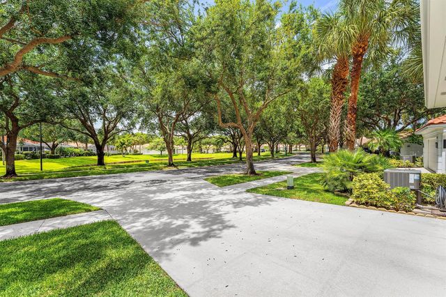 4786 Orchard Lane, Delray Beach, FL 33445