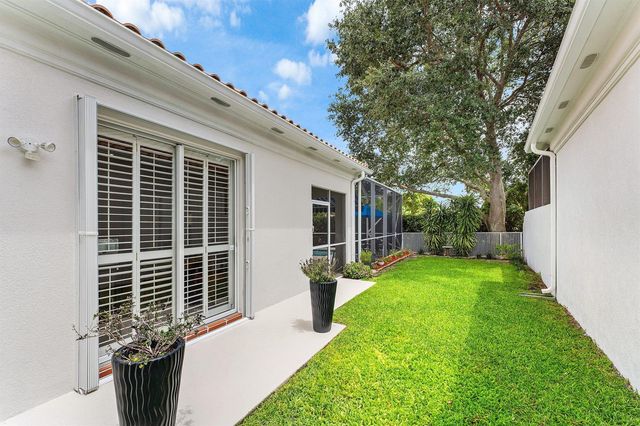 4786 Orchard Lane, Delray Beach, FL 33445