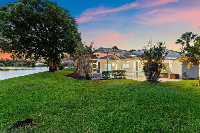 2108 SW Oakwater Point, Palm City, FL 34990