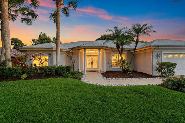 2108 SW Oakwater Point, Palm City, FL 34990