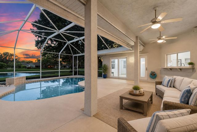 2108 SW Oakwater Point, Palm City, FL 34990