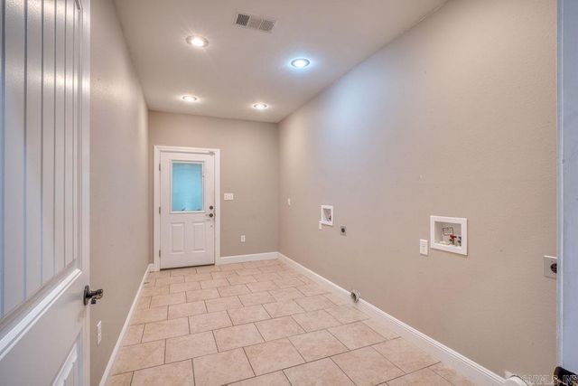 4910 Peachtree Ave, Jonesboro, AR 72405