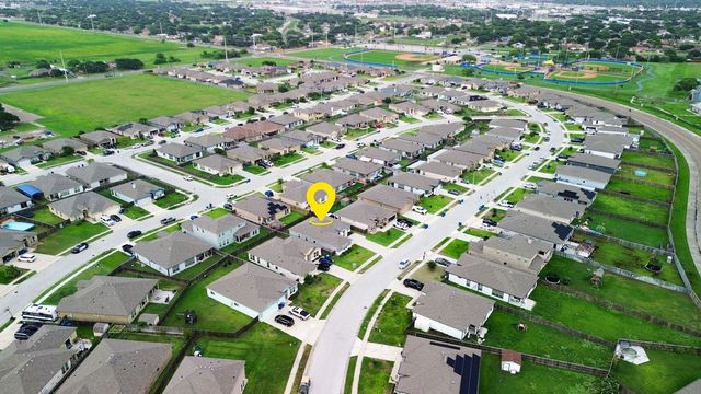 1808 Chesapeake Bay Dr, Portland, TX 78374