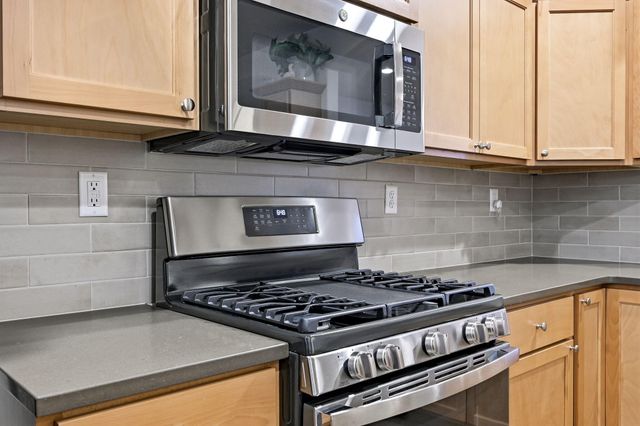 619 N Meadow Lane, Sisters, OR 97759