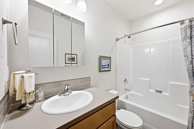 619 N Meadow Lane, Sisters, OR 97759