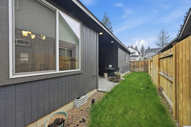 619 N Meadow Lane, Sisters, OR 97759