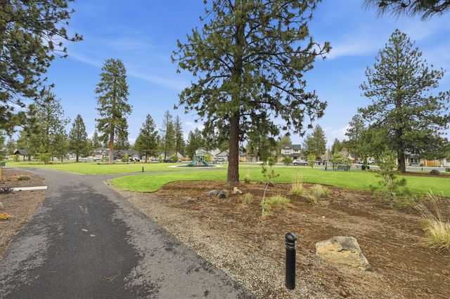 619 N Meadow Lane, Sisters, OR 97759