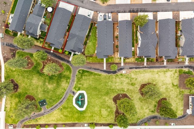 619 N Meadow Lane, Sisters, OR 97759