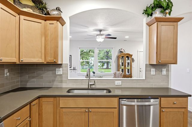 619 N Meadow Lane, Sisters, OR 97759