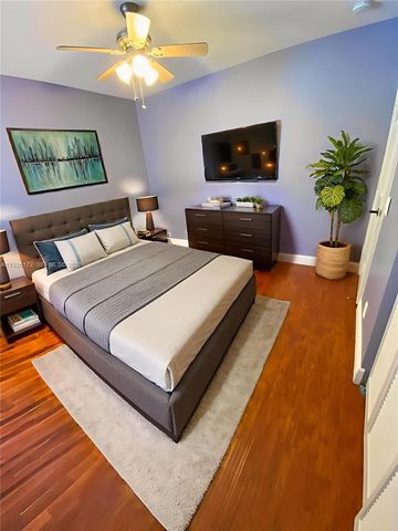 1032 Sequoia Ln, Weston, FL 33327