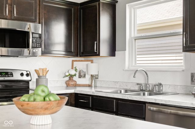 13923 Luxor Chase, Fishers, IN 46038