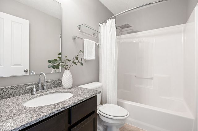 13923 Luxor Chase, Fishers, IN 46038
