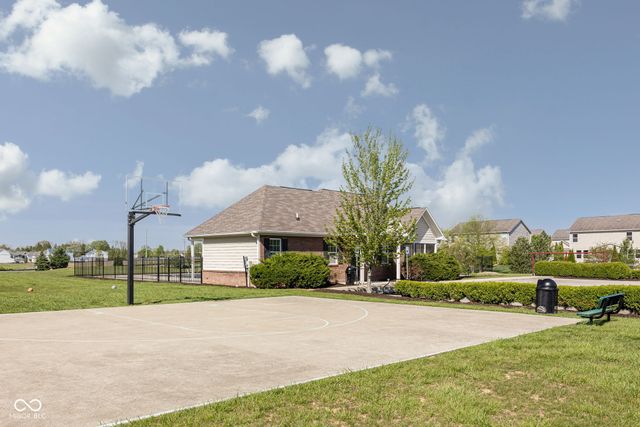 13923 Luxor Chase, Fishers, IN 46038