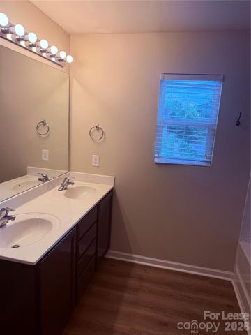 14304 Evening Flight Lane, Charlotte, NC 28262