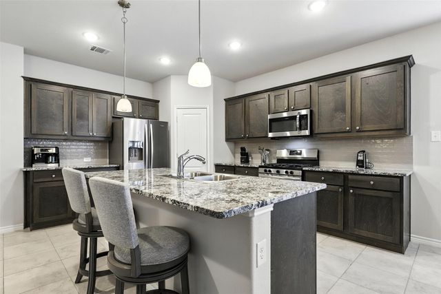 4004 Bendale Road, Benbrook, TX 76116