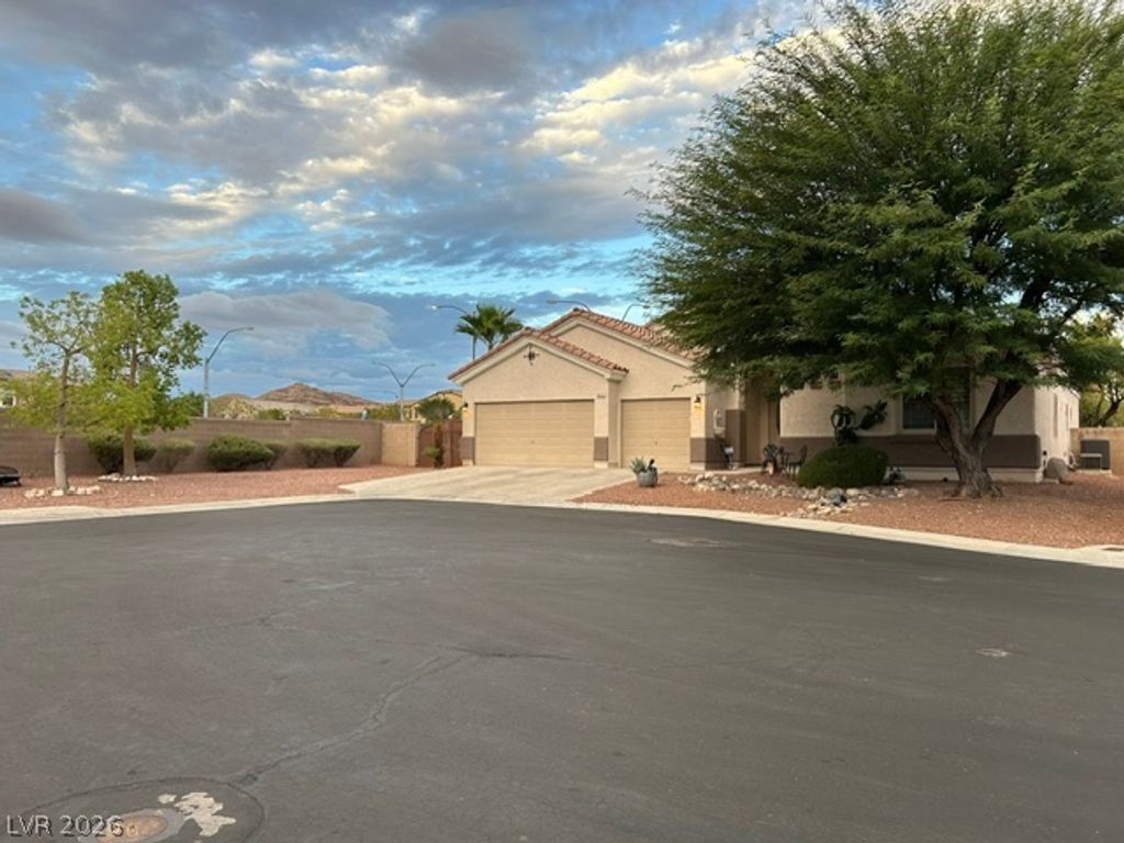 9693 Dancing Pond Way, Las Vegas, NV 89178 — exterior