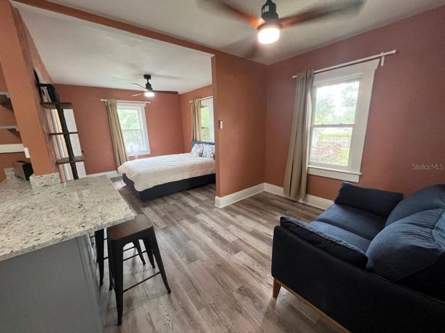 115 W PLYMOUTH STREET B, Tampa, FL 33603