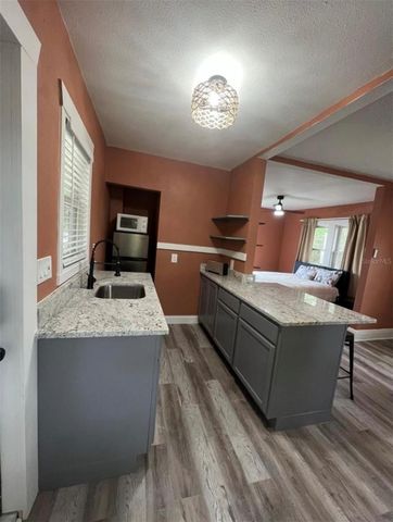 115 W PLYMOUTH STREET B, Tampa, FL 33603